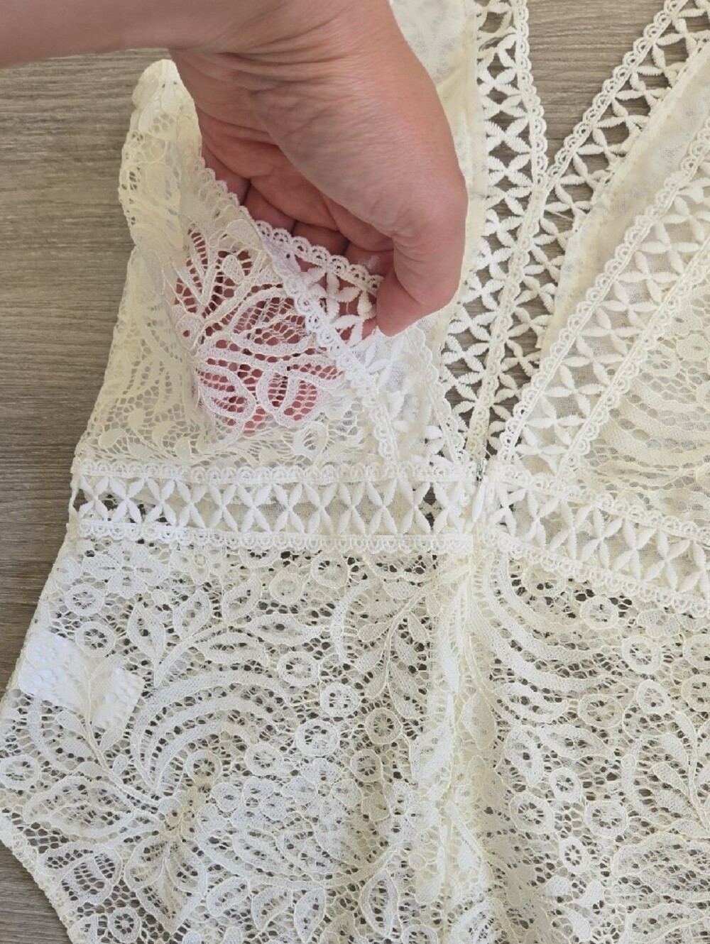 Lace V-Neck Bodysuit in Cream - Picture 10 of 10